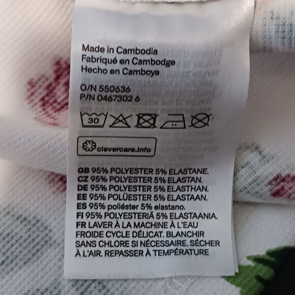 H&M Divided White w/ Red Rose Print Scoop Back Fit & Flare Skater Dress, Size 6 - Picture 11 of 16